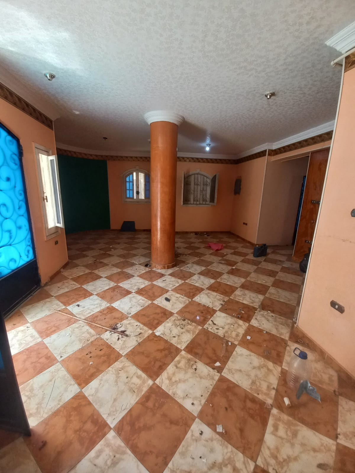 شقة 403م في حي المستشارين دور ارضي بجاردن