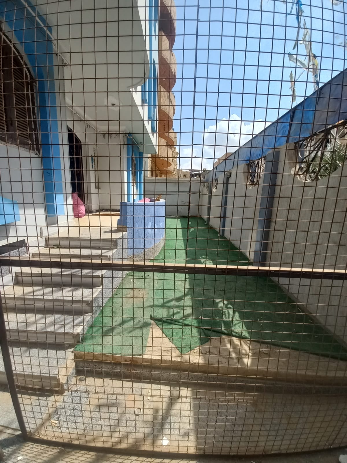 شقة 403م في حي المستشارين دور ارضي بجاردن